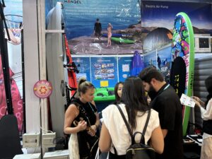 China Import and Export Fair,Haidilang Water sports products,High-quality Kayaks,Kayaks,Inflatable paddle boards,Floating platforms,Life jackets,Paddles,Company